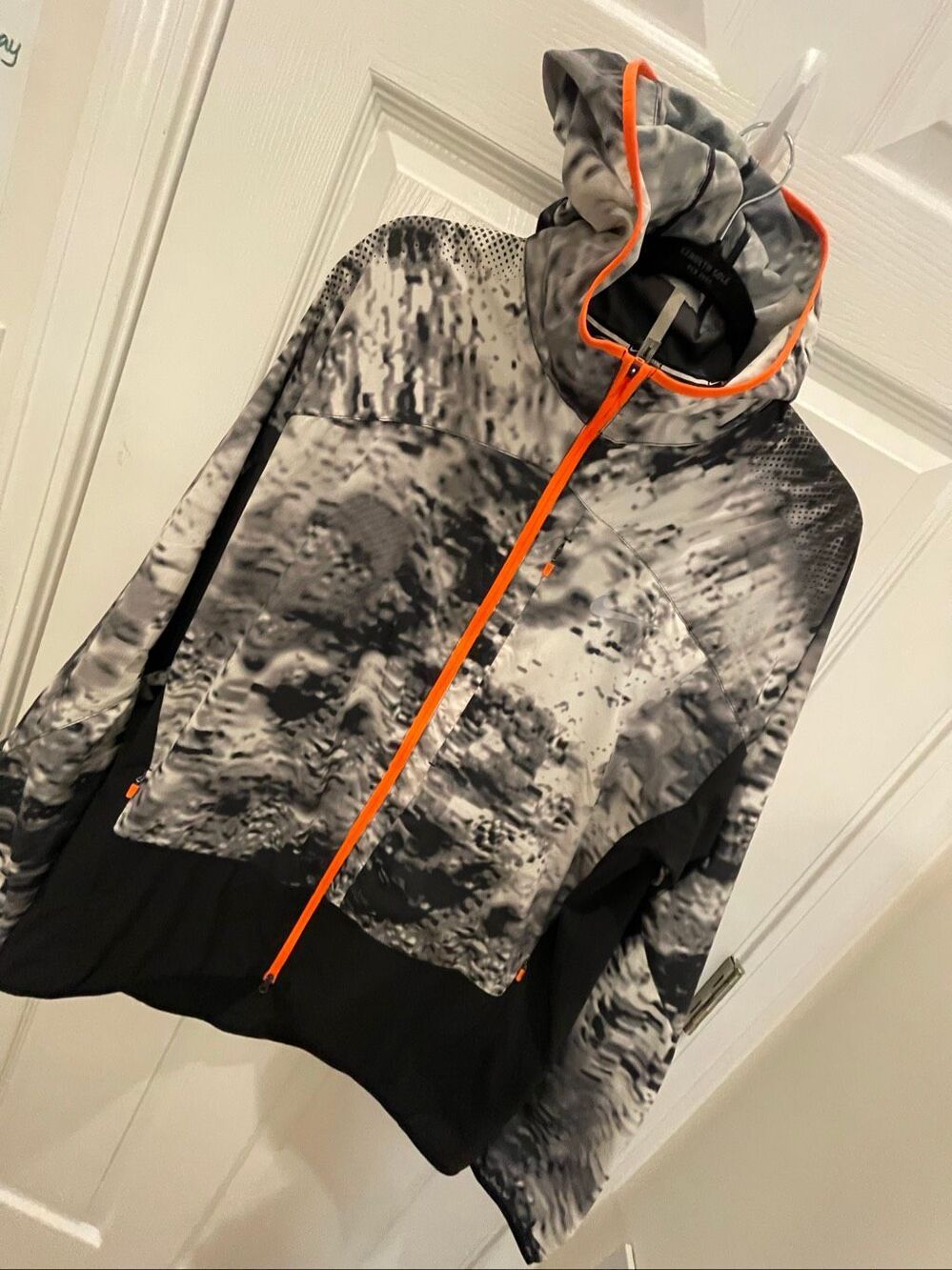 Nike men’s Terra Kiger Running Windrunner Jacket XL